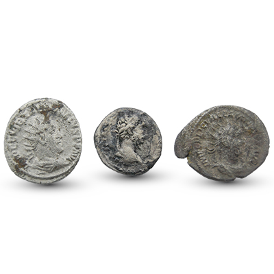 Set van drie Romeinse munten 4